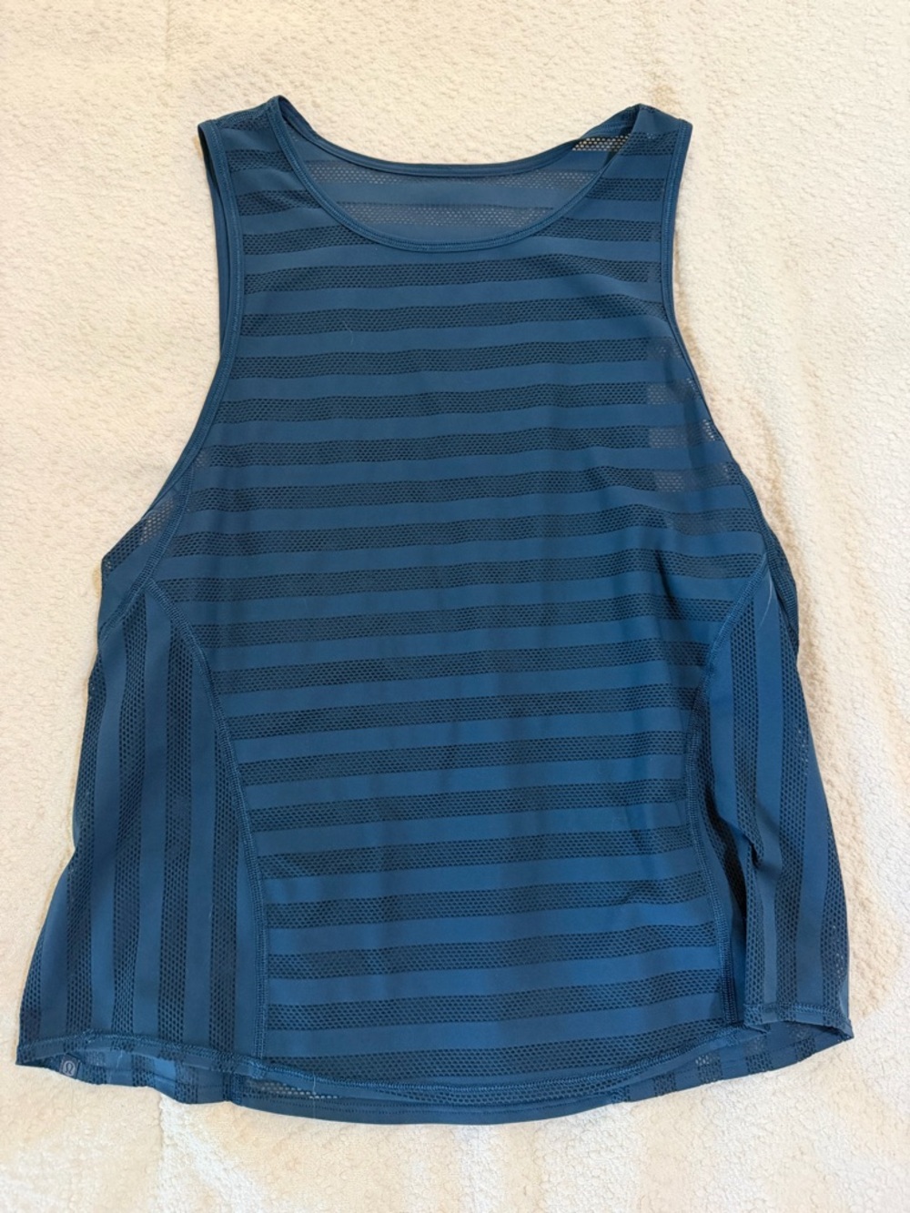 Lululemon 6 Off And Running Crew Neck Sleeveless Perforated Strpe Tank Top Blue